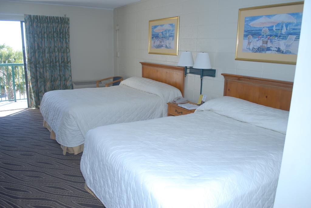 מירטל ביץ' Admiral Motor Inn מראה חיצוני תמונה